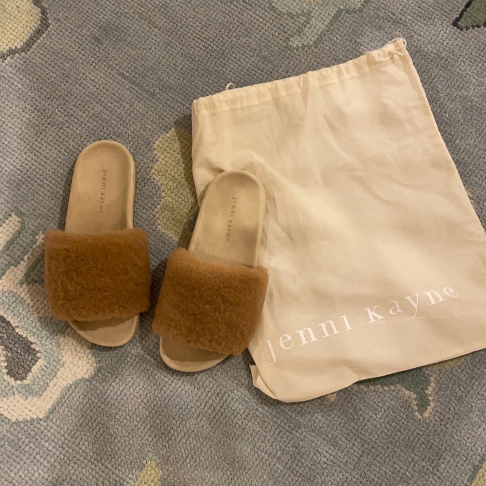 NEW Jenni Kayne Shearling Slippers